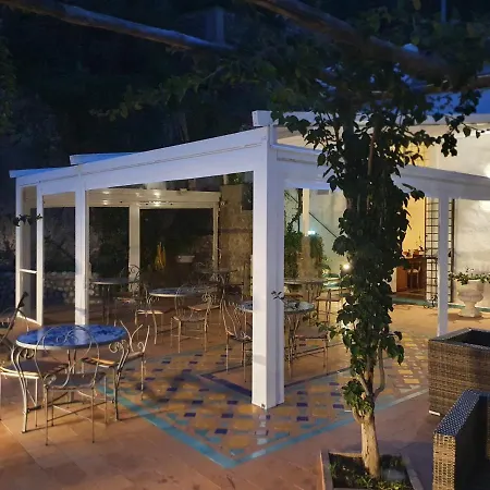 Annalara Charme And Relax Penzion Amalfi