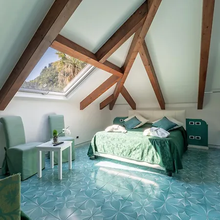 בית הארחה Annalara Charme And Relax 4*